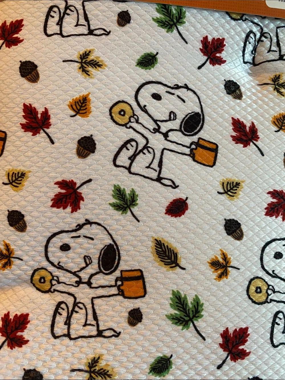 Peanuts Snoopy White Dish Drying Mats with Red Trim, Autumn Leaf Print